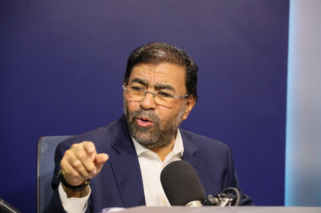 Añadió que esa limitación no respondió a la realidad de conclusión del proyecto, sino a la necesidad de no sobrepasar el umbral para adendar contratos, como lo establece el artículo 31, numeral 2, de la Ley núm. 340-06 sobre Compras y Contrataciones Públicas.