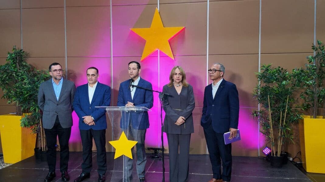 PLD oficializa cinco precandidaturas presidenciales