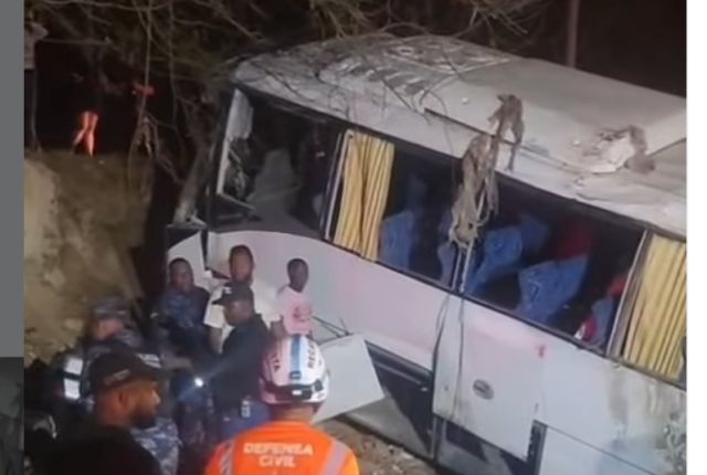 Tragedia en La Romana: dos canadienses mueren y 17 resultan heridas en accidente de autobús