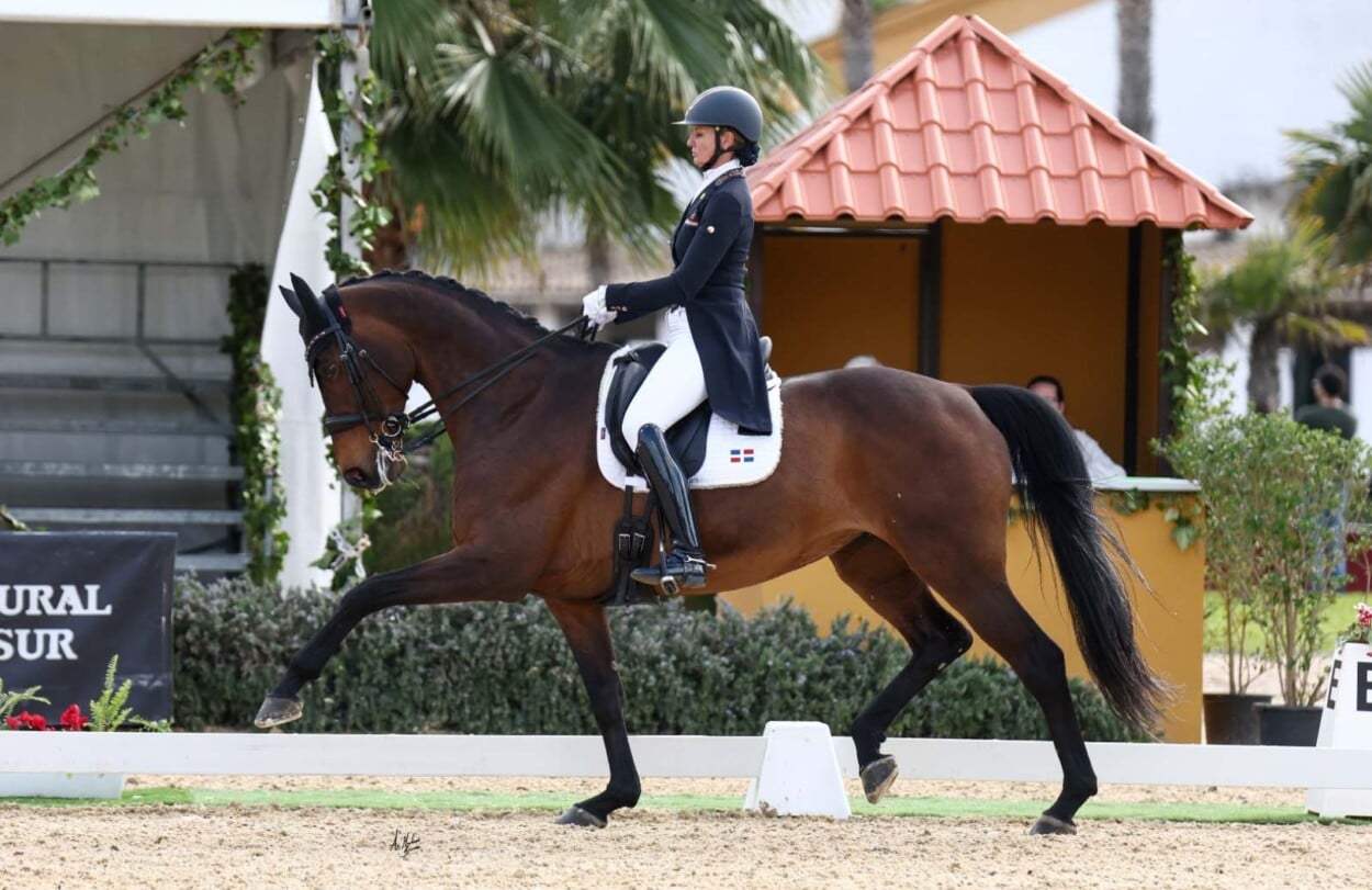 Yvonne Losos vuelve a colocar a RD en la élite ecuestre
