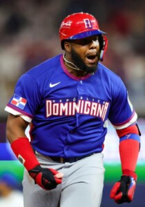 Bates de República Dominicana lideran en el Clásico Mundial