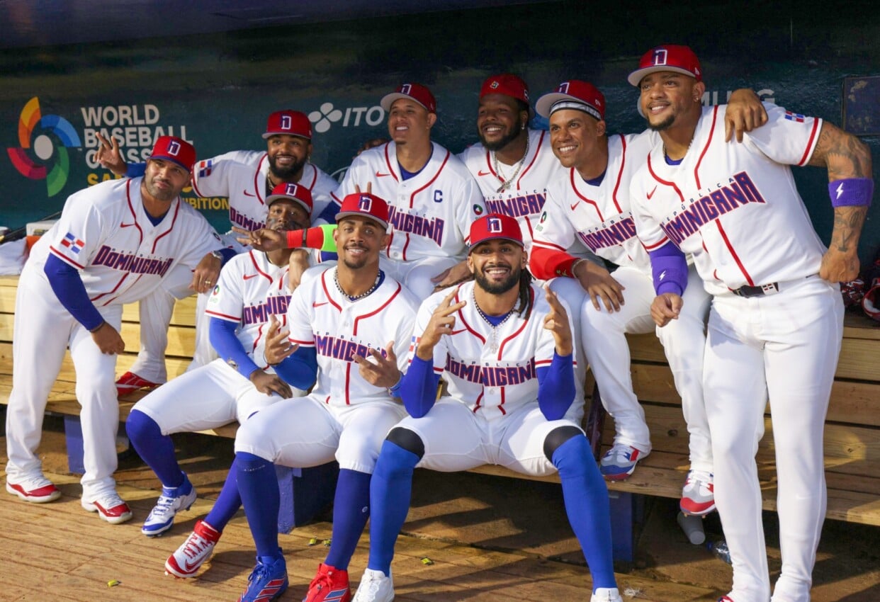 Alegría y entusiasmo de los dominicanos en partido histórico