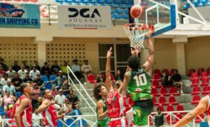 Cotorras del Gustavo van hoy por la corona