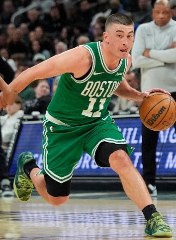 Los Celtics amargan el regreso de Giannis