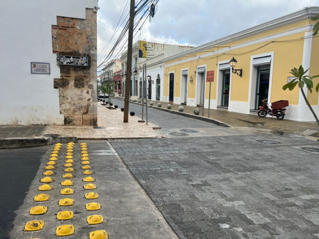 La campaña incentiva a la ciudadanía a dejar el vehículo y optar por caminar, usar la bicicleta u otros medios de transporte de bajo impacto.