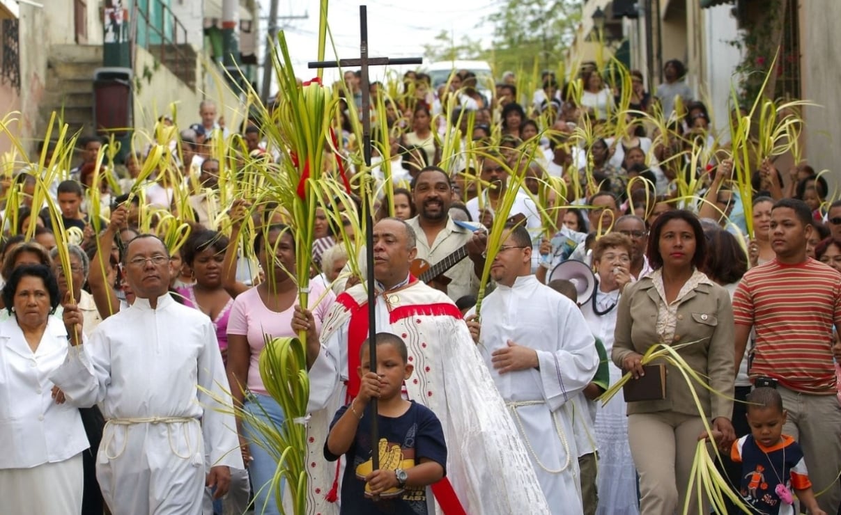Procesiones y tradiciones: el Domingo de Ramos da inicio a la Semana Santa
