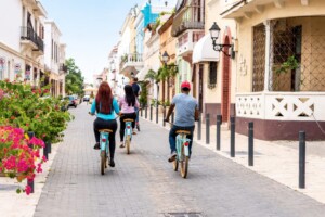 “La Ciudad Colonial es tuya, camínala»: La apuesta por una ciudad sostenible y sin tapones