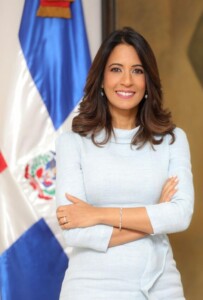 Julissa Cruz asume Dirección de Infraestructura Digital Sostenible del CAF