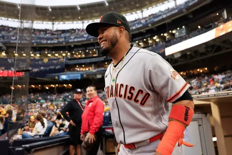 El encuentro también selló la primera victoria en la era del mánager novato Tony Vitello, quien vio a los Gigantes imponerse con un marcador de 3-2.