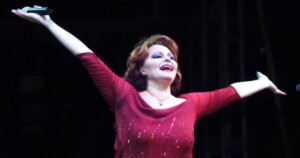 Rocío Dúrcal regresa a los cines por 20 años de su legado musical