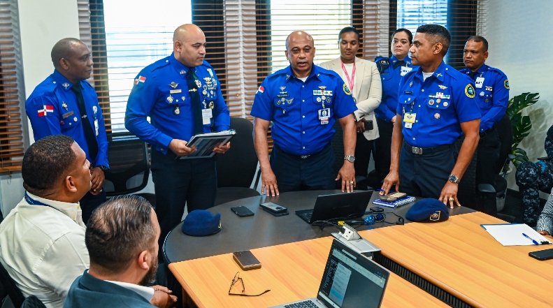 Cambio de mando: Eliazar Arismendys al frente de la seguridad en el AILA