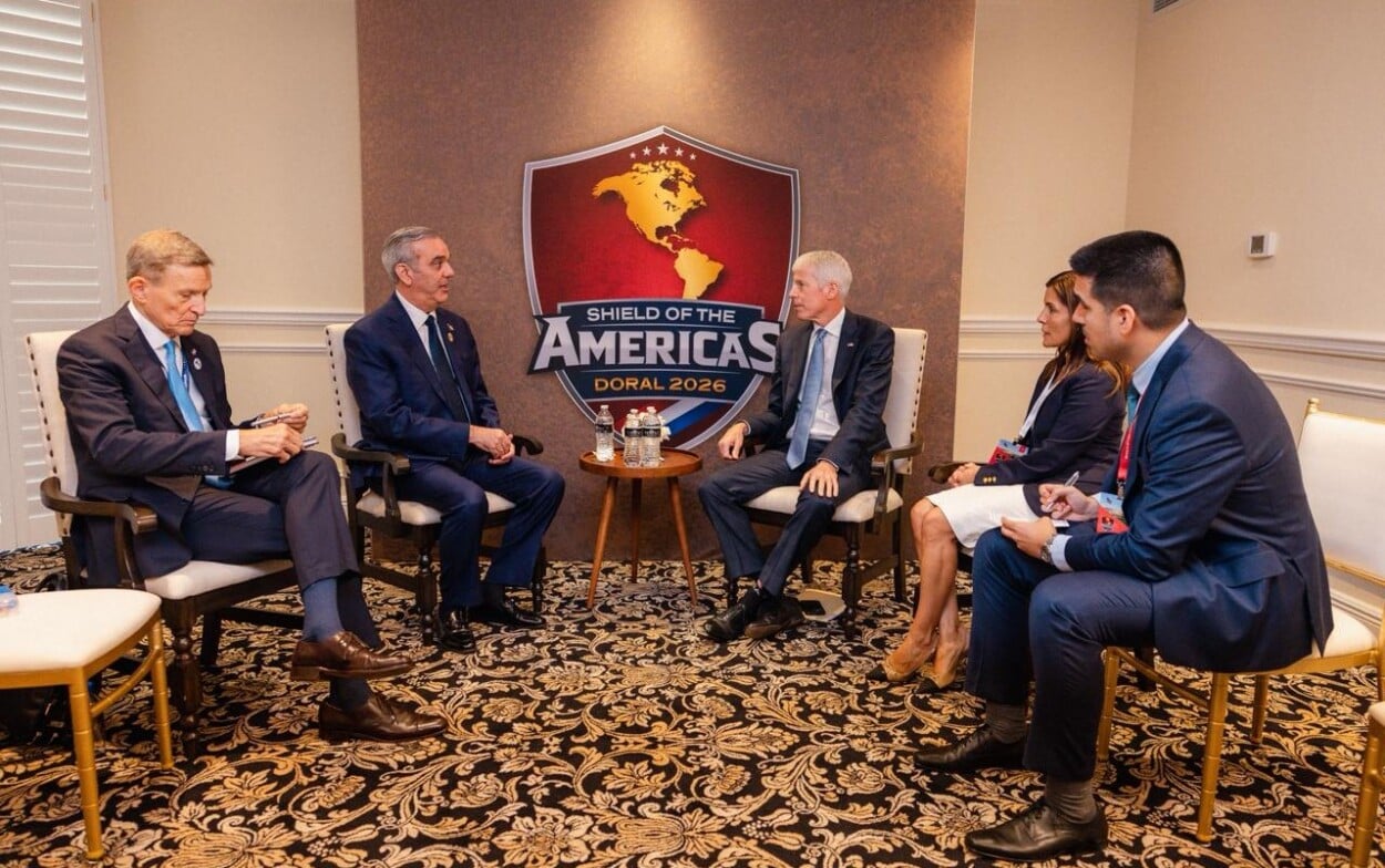 Abinader se reúne con secretario de Energía de EE. UU. en cumbre Escudo de las Américas