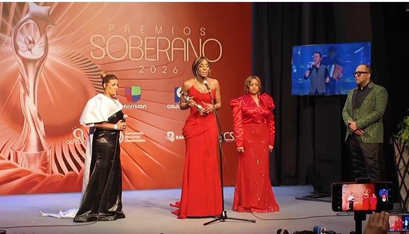 Impactante: Amara La Negra deslumbra en Soberano y gana como Comunicadora destacada en el extranjero