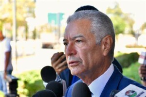 ¡Contundente fallo! Tribunal rechaza cerrar caso contra Ángel Lockward