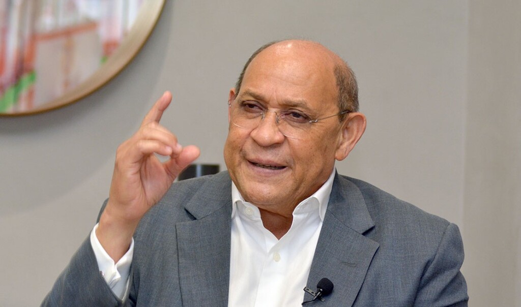 Santos Badía insta a la familia y a la sociedad a ser parte de la reforma del sistema educativo dominicano para lograr una mejor calidad de los aprendizajes.