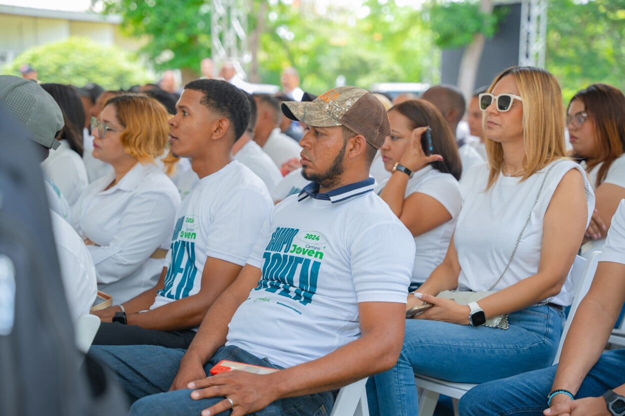 Jóvenes impulsan el agro: un relevo generacional necesario