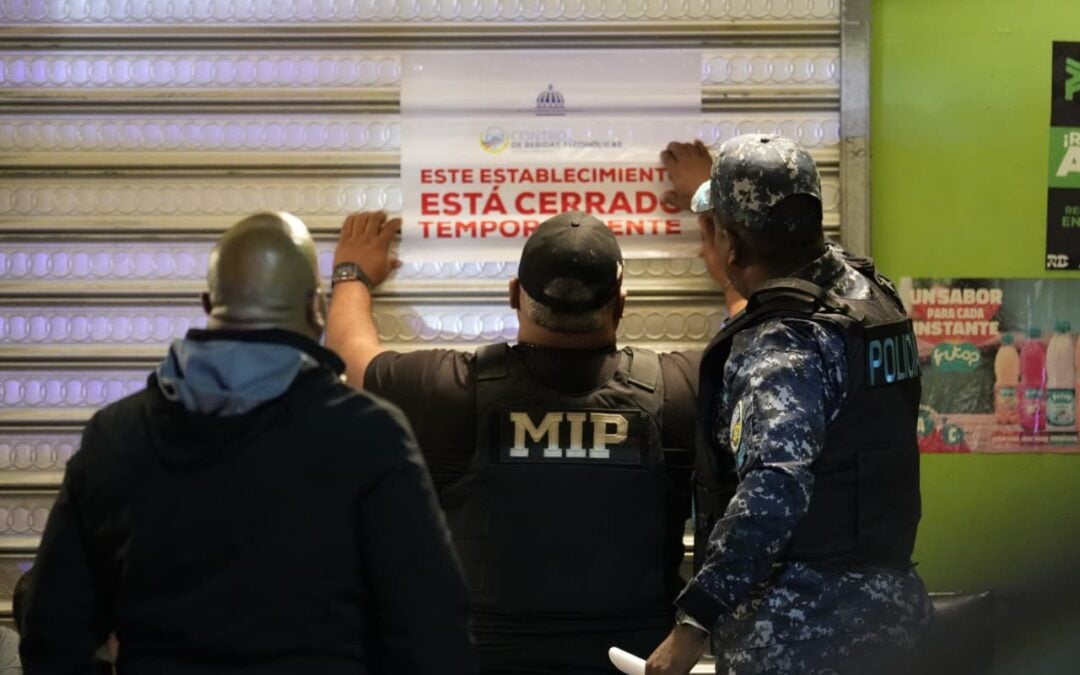 Cierran 17 negocios en Verón-Punta Cana por violar normas; autoridades notifican otros cuatro