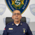 Policía abre investigación sobre agente que tiró gas y desenfundó arma durante cobertura periodística