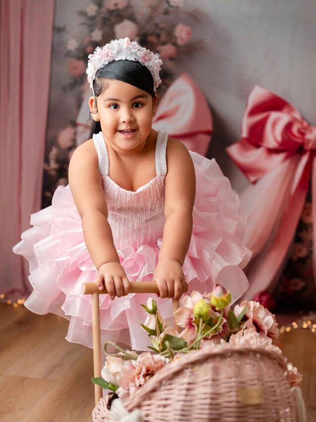 Yailin La Más Viral celebra a Cattleya con mágica fiesta al estilo Disney