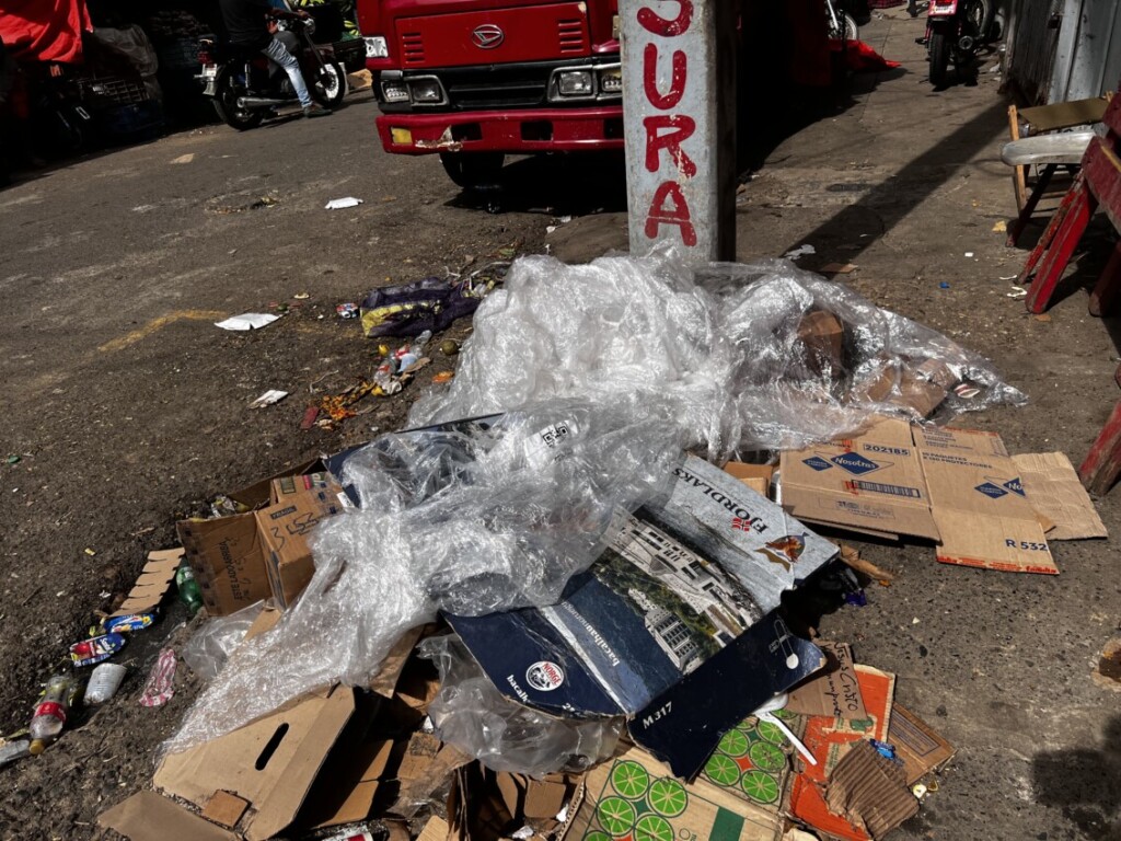 ¿Hasta cuándo el abandono? Mercado-hospedaje Yaque sigue en condiciones críticas