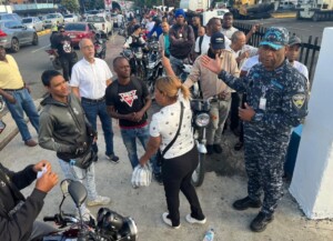 Quejas y frustración en segundo día de emisión de la nueva licencia de conducir