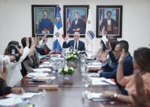 Educación aprueba estrategia digital con IA en currículo