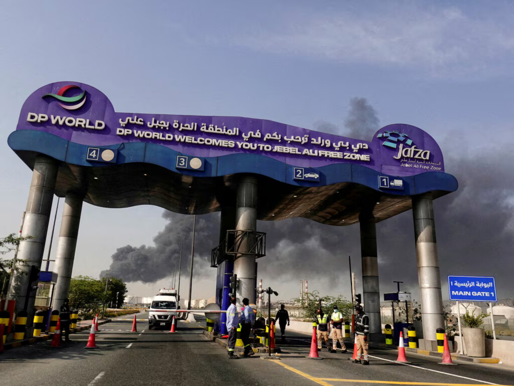 El ministro de Exteriores de Israel, Gideon Saar, afirmó que la ofensiva contra Irán durará hasta que se eliminen las "amenazas existenciales"