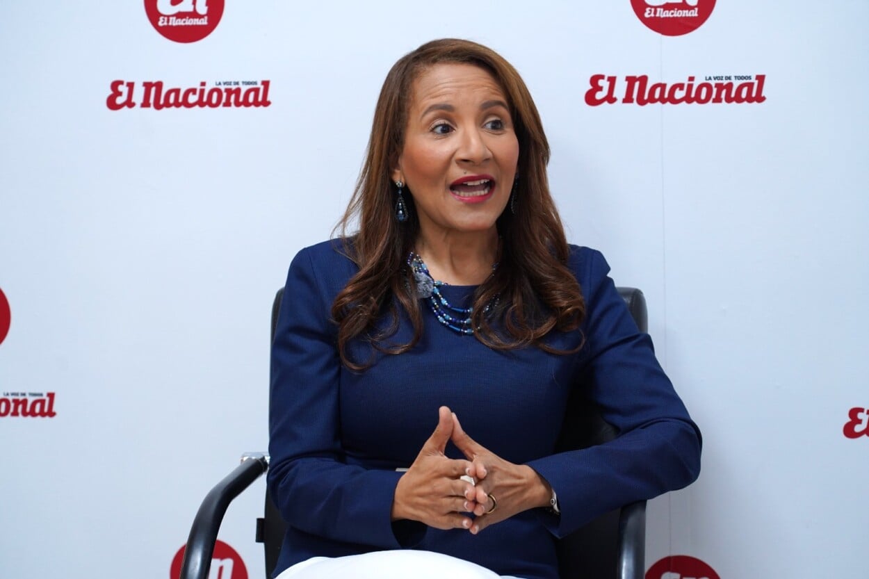 PLD advierte que pago de intereses de la deuda igualará el 4% de Educación