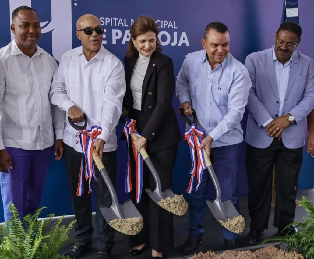 Raquel Peña da primer plazo construcción hospital en Pantoja