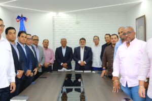 Exportadores fronterizos de cemento fortalecen relaciones
