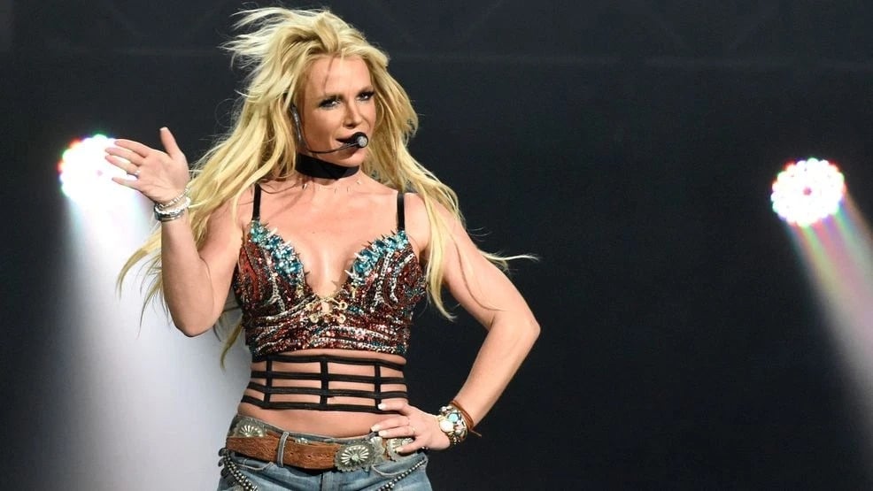 ¿Por qué Britney Spears fue arrestada en California?