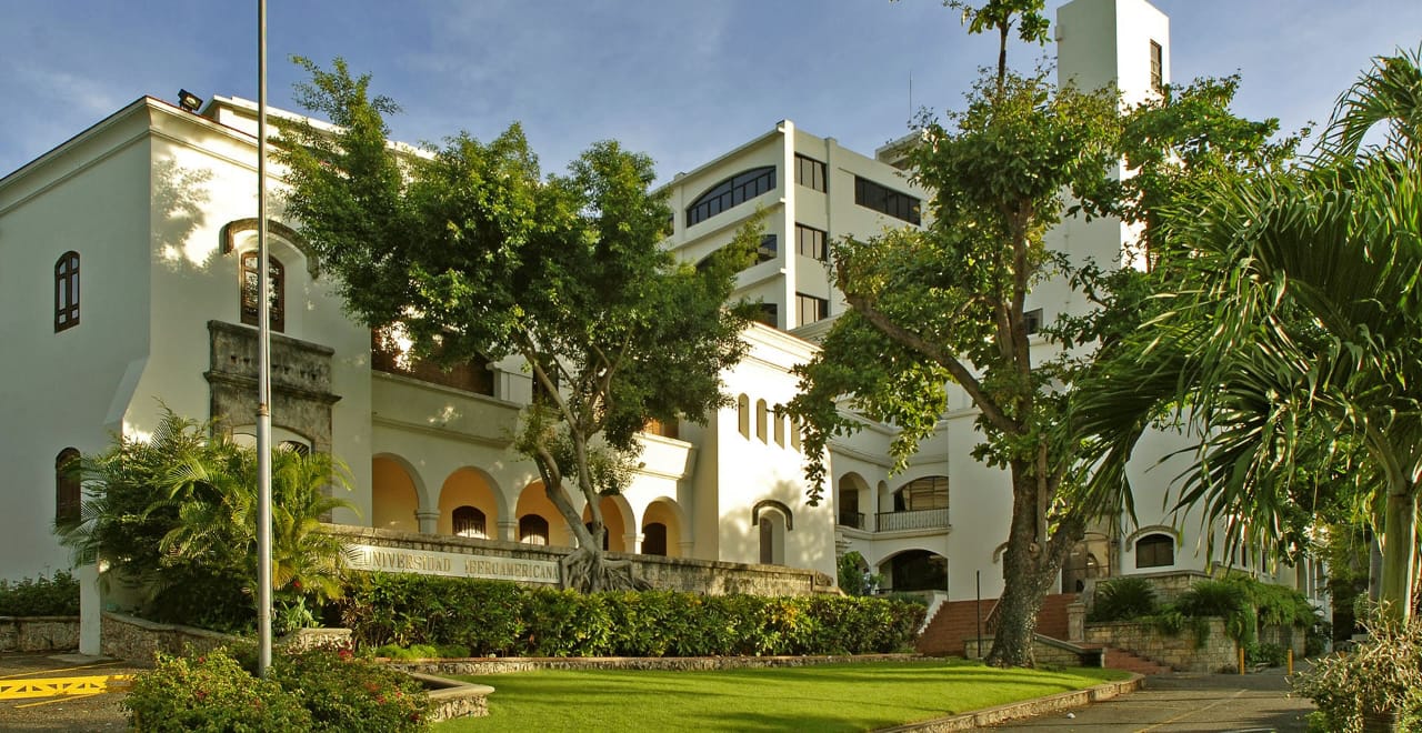 Unibe lanza Programa Especializado en Seguridad del Paciente para fortalecer la calidad asistencial en el país