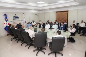 Sector eléctrico analiza efectos de la crisis en Medio Oriente sobre combustibles