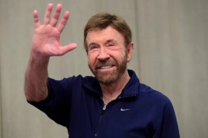 Adiós a Chuck Norris: campeón mundial de kárate y figura del cine de acción