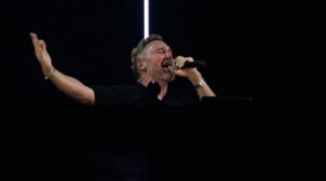 Guetta desata euforia bajo la lluvia en SD