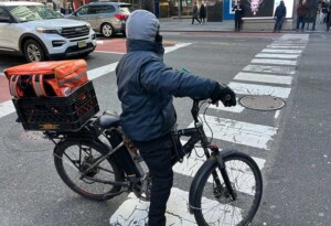Ciclistas en Nueva York ya no enfrentarán cargos penales por infracciones menores