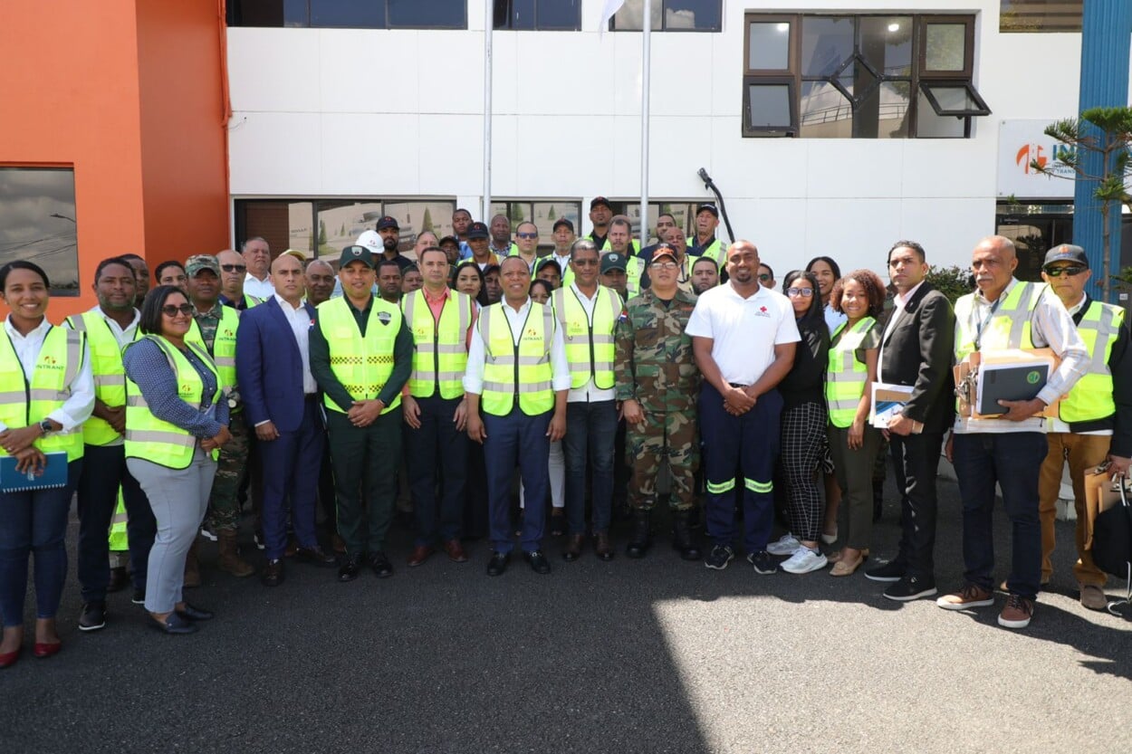 Autoridades revisan vehículos y realizan pruebas a conductores como medidas previas por desplazamientos en carreteras en Semana Santa