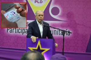 Danilo Medina denuncia despilfarro en programas sociales del Gobierno actual