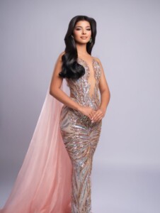 Marina Mateo Courdil gana el título Universal Teen Petite RD 2026