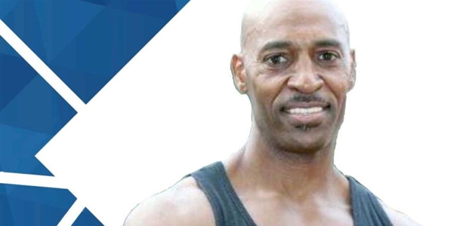 Winston Royal : No jugó una era en basket, la creó