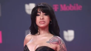 ¡Yailin en problemas! Detenida por armas en Los Mina