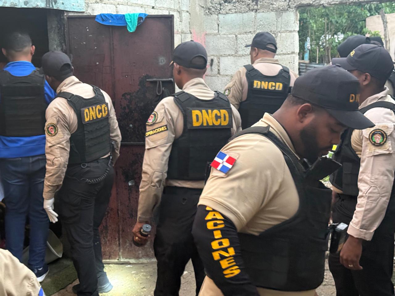 ¡Operativo Impactante! DNCD atrapa cabecillas del microtráfico en Boca Chica