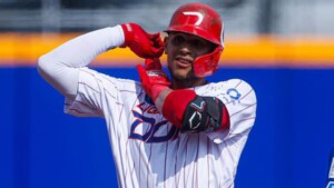 Erik González será titular, Perdomo agripado en Clásico Mundial