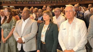 La UASD honra a Peña Gómez en su natalicio