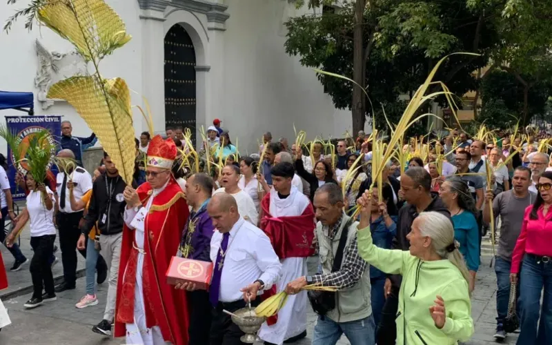 Arzobispo pide por reconciliación, perdón y paz en Venezuela durante el Domingo de Ramos