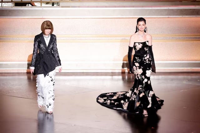 Anna Wintour y Anne Hathaway protagonizan un momentazo en los Premios Oscar 2026