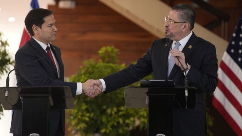 Costa Rica firma un acuerdo con EEUU para recibir a migrantes extranjeros en su territorio