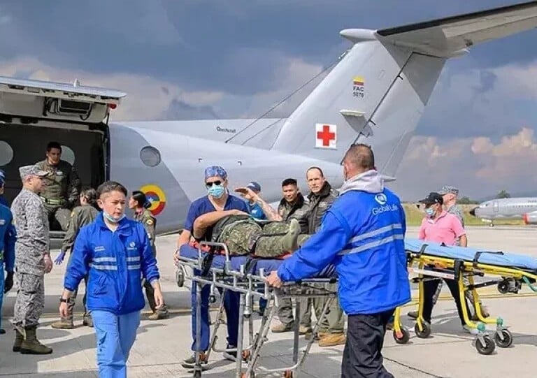 Confirman la muerte de seis de los once tripulantes del avión accidentado en Colombia