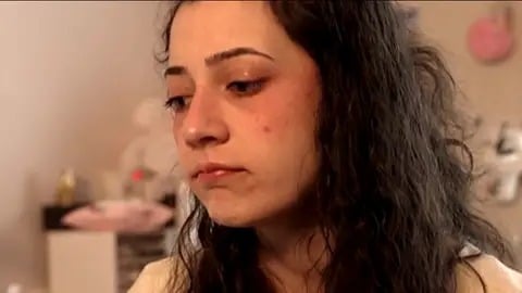 Eutanasia de Noelia en España provoca reacción internacional; Bukele critica la decisión