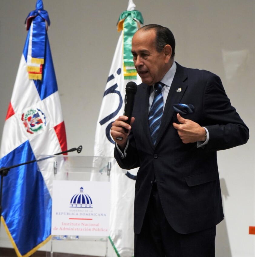 Educador demanda educar los ministros y otros funcionarios de menor jerarquía